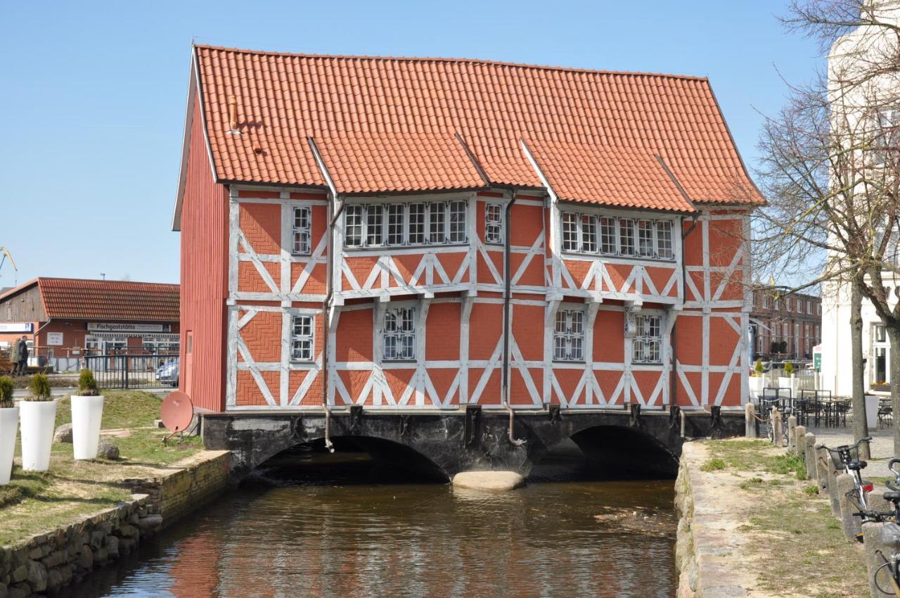 Emilias Hues, Reethaus In Der Bucht Von Wismar 齐罗 外观 照片
